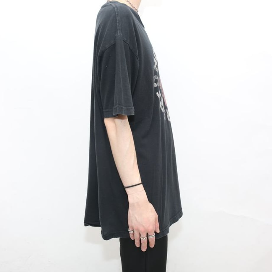 664b13ab888a2e0bea2008ef
