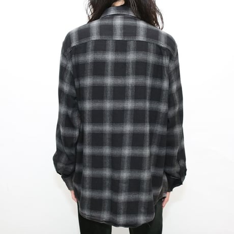 Ombre Plaid Flannel Shirt "Black × Gray"