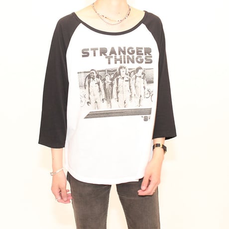 Stranger Things Raglansleeve T-Shirt