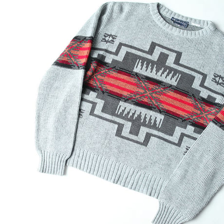 Native Pattern Kint Sweater