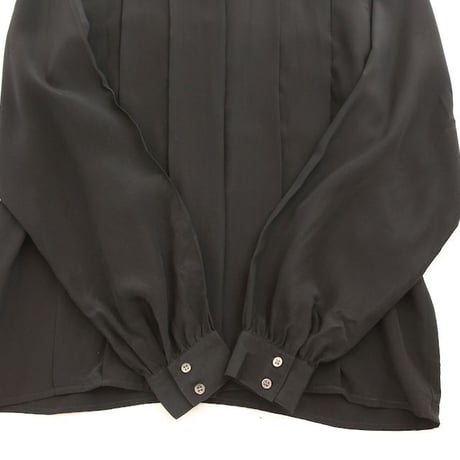 Open Collar Black Silk L/S Shirt Pleats Design