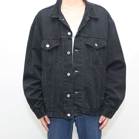 Levi's Loose Silhouette Black Trucker Jacket