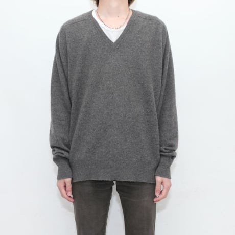 Cashmere V-Neck Knit Sweater MADE IN ENGLAND