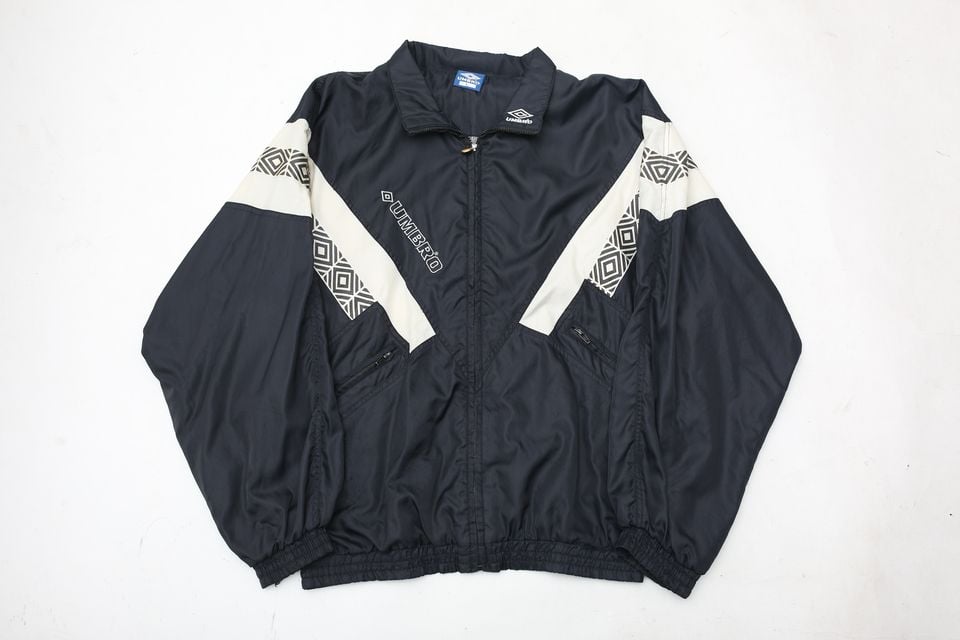 エリミネイター×umbro　グラフィックナイロンジャケット 8adab5dc13d64c8153cc172af778c7