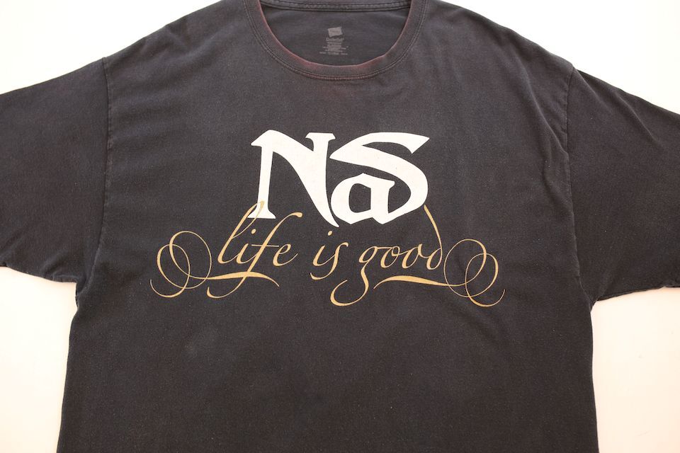 Nas \
