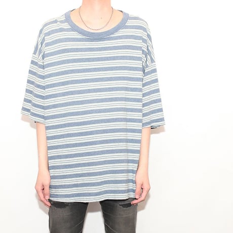 Over Size Border T-Shirt