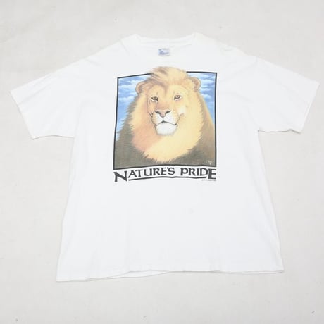 Human i Tees Lion T-Shirt