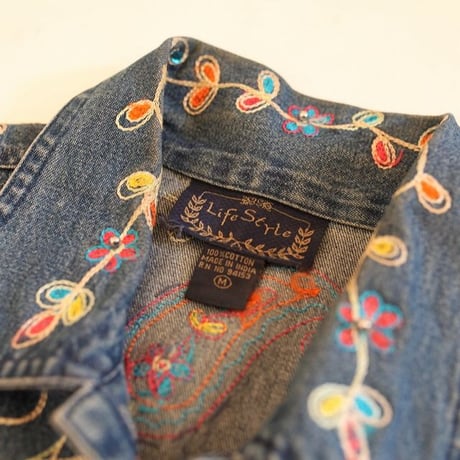Flower Embroidery Denim Jacket