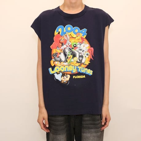 Looney Tunes 2004 Sleeveless T-Shirt