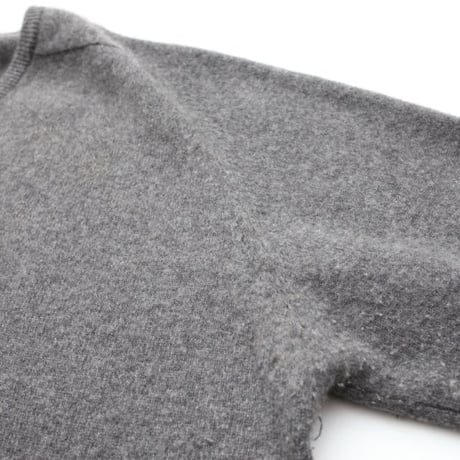 Cashmere V-Neck Knit Sweater MADE IN ENGLAND