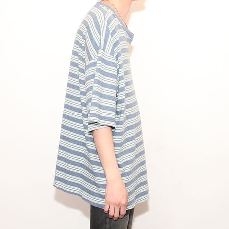 Over Size Border T-Shirt