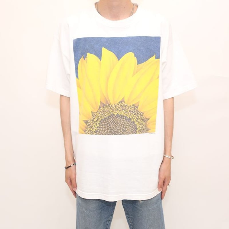 90's Human I Tees Sunflower T-Shirt | Strato