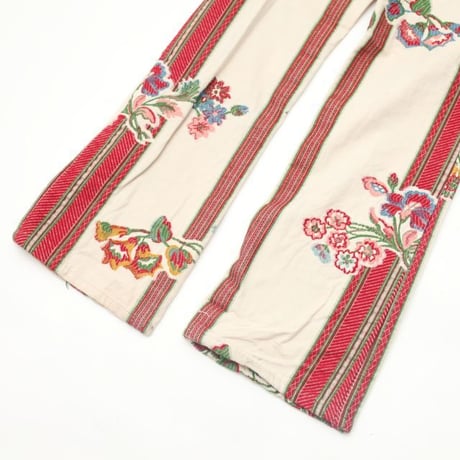 Embroidery Boots-Cut Pants
