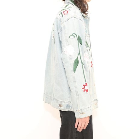 Flower Embroidery Denim Jacket