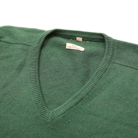 Cashmere V-Neck Knit Sweater