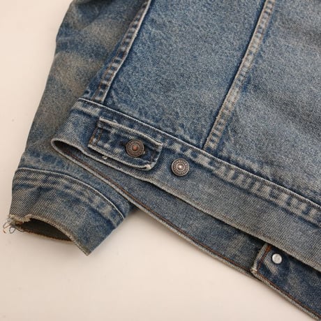 70s Levi's 70505-0317 Denim Jacket With Troy Blanket