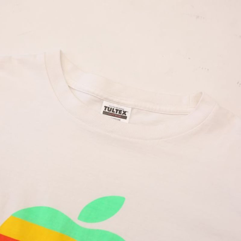 90's Apple Computer T-Shirt | Strato 90's Apple Computer T-Shirt | Strato