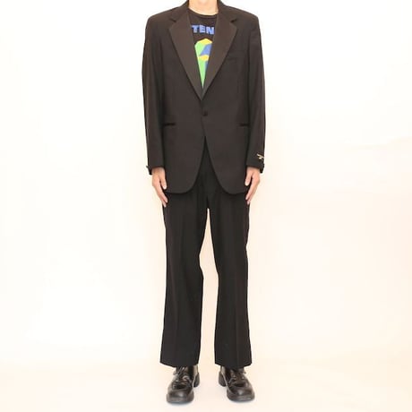 Single Breasted Tuxedo Set up