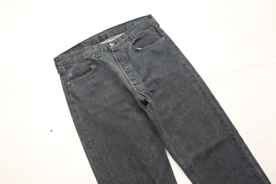 80s Levi's 501-0658 Black Denim Pants | Strato