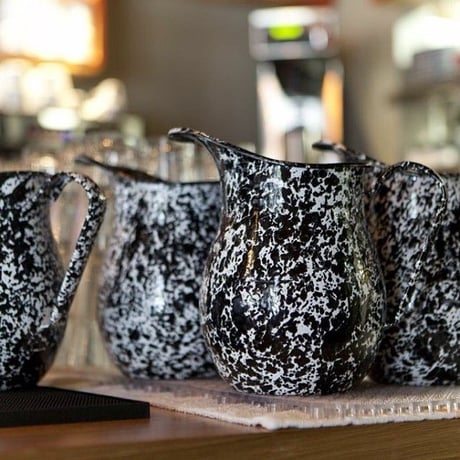 CROW CANYON HOME 1 quart MARBLE BLACK
