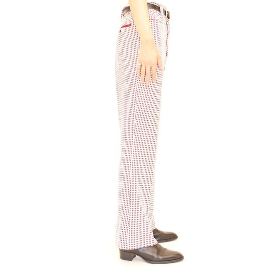 652ba98c2fa52a499c30a36c