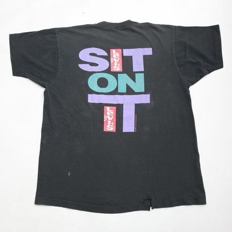 91's Levi's T-Shirt "SIT ON IT"
