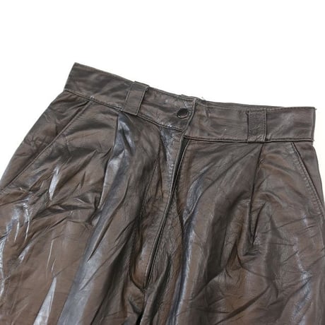 1tuck Black Leather Pants