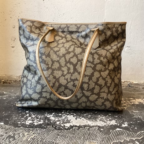 Yves Saint Laurent Tote Bag