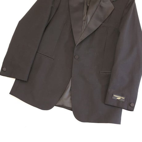 Single Breasted Tuxedo Set up
