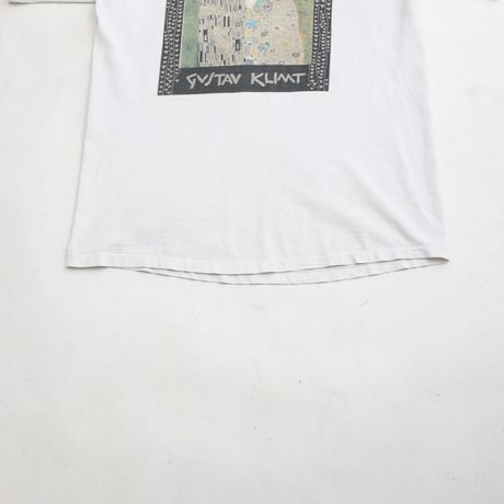 90s Gustav Klimt "The Kiss" T-Shirt