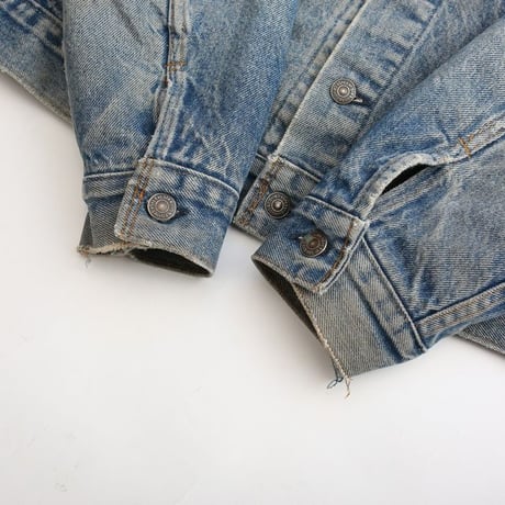 70s Levi's 70505-0317 Denim Jacket With Troy Blanket