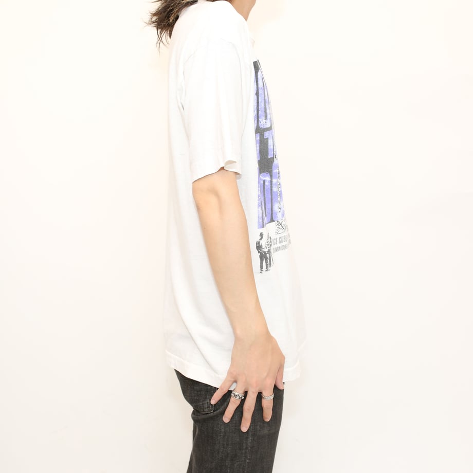 62d77c224ff8c211b6a5b7ae