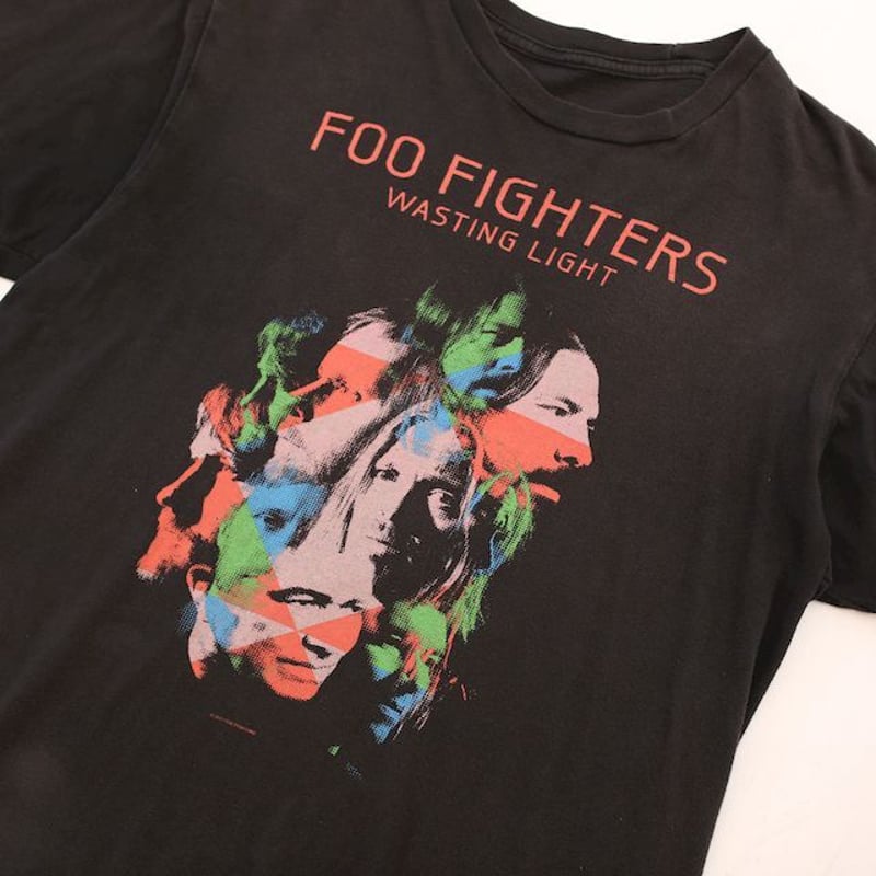 Foo Fighters 2011 Tour T-Shirt | Strato Foo Fighters 2011 Tour T-Shirt | Strato