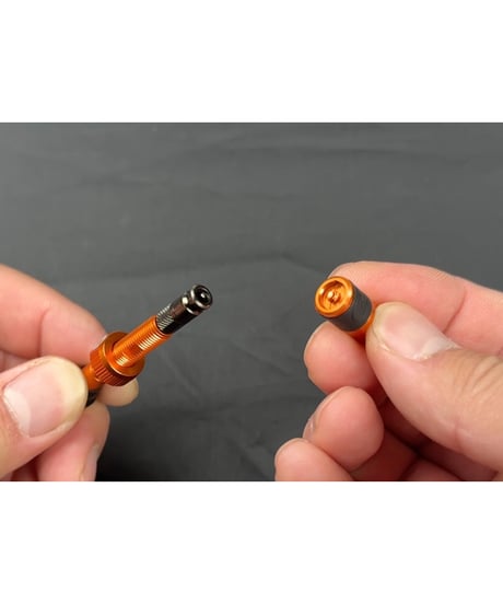 CLIK　CLIK QUIK CAP ALUMINUM 4PCS