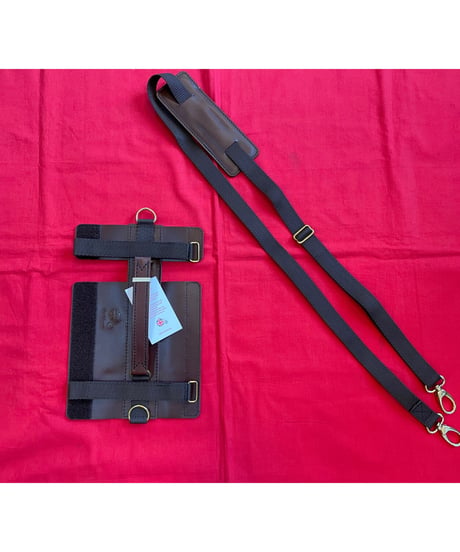 Off yer bike　 [On yer shoulder]　【 Leather Srapset】