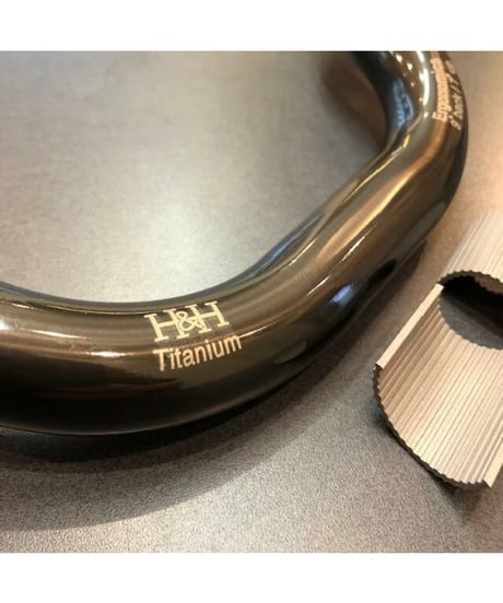 H&H Titanium Ergonomics Midrisebar【ブラックカラー】