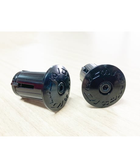 IOMIC　iB-1 ロードバイク用バーテープ ブラック エンドキャップ付(差込式) 2.0mm厚
