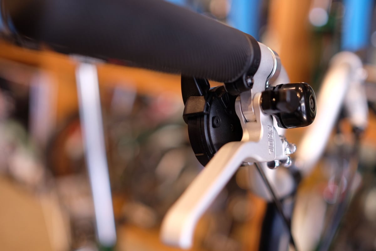 H&H Shifter & Bell Holder | LORO CYCLE WORKS ON