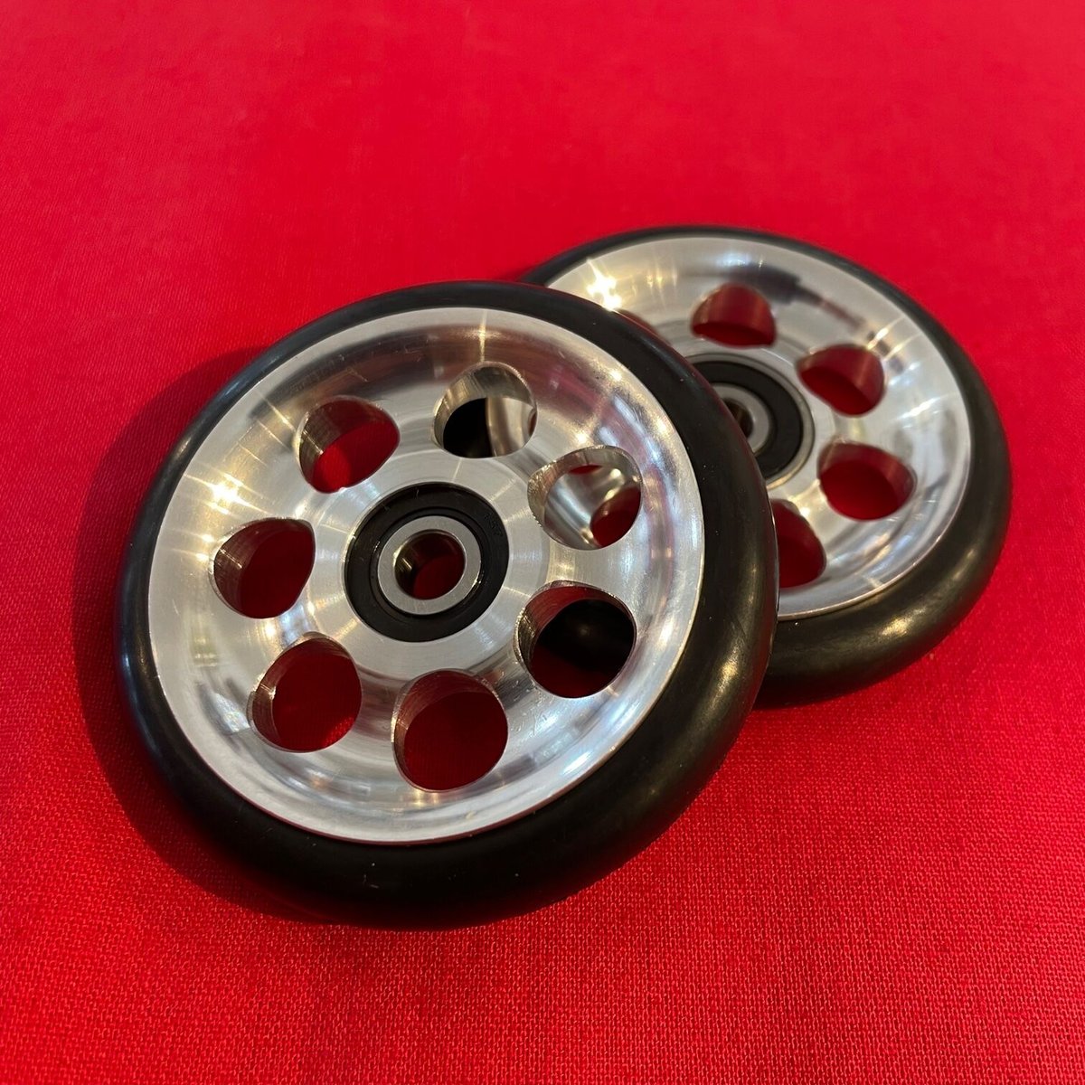 SON Easy Wheel for Brompton | LORO CYCLE WORKS SON Easy Wheel for Brompton | LORO CYCLE WORKS