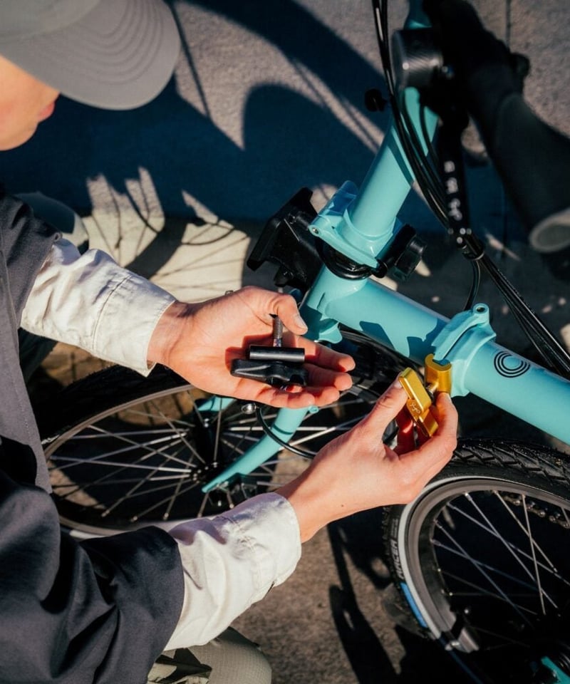 Brompton Colour Touchpoints – C/P Line | LORO C