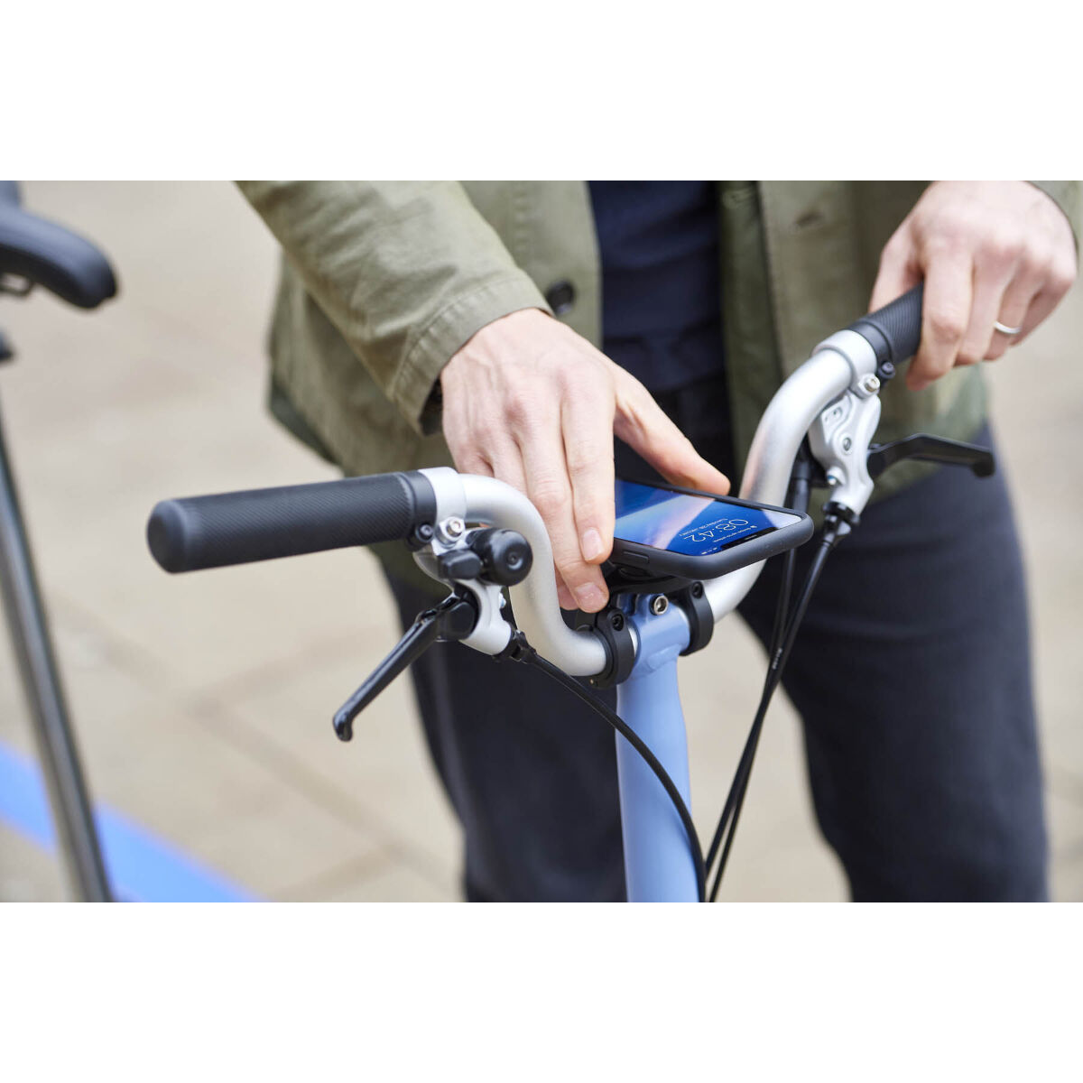 クアッドロック ハンドルバーマウントPRO 衝撃吸収ダンパー クアッド