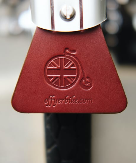 Off yer bike　 [Leather mudflap set]