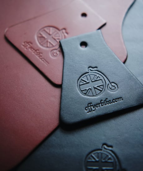 Off yer bike　 [Leather mudflap set]