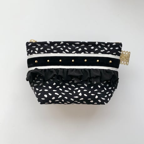 ポーチマチ付き（Italy Black dot fabric・White Black ribbon)
