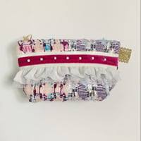 ポーチマチ付き（England  pink purple  patchwork tweed・ White wine red ribbon・White frill)
