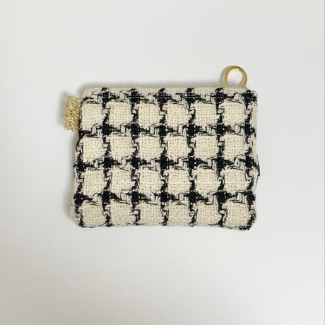 ポーチミニ（England Ivory Black tweed ・White Black ribbon Black frill)