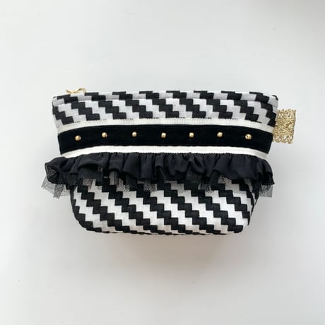 ポーチマチ付き（Italy Black wave fabric・White Black ribbon)