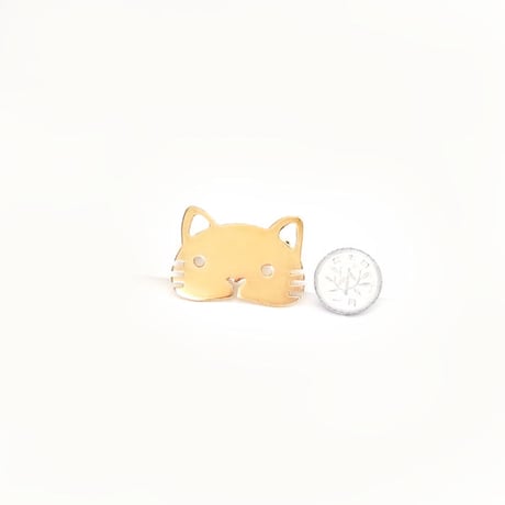 もきゅ猫のブローチ。