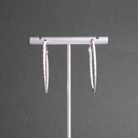 テクスチャーフープピアス