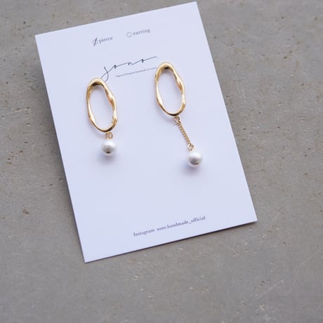 asymmetric pierce +oval parts×cotton pearls